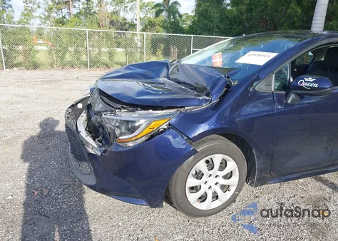 2021 Toyota Corolla Le z USA, uszkodzony, nr VIN 5YFEPMAEXMP267421